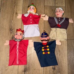 LOT OF 4 Punch And Judy Hand Puppets Mr Rogers Neighborhood Characters Rubber